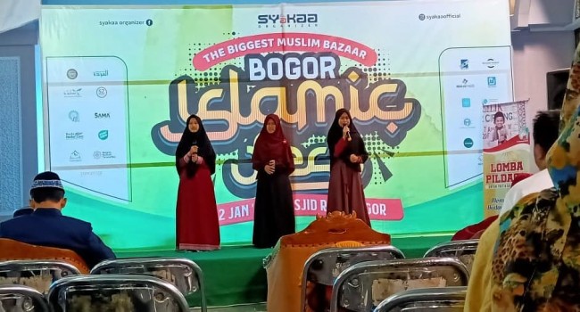Penampilan Syahril Quran Santriawati Raudhatul Ulum di Bogor Islamic Fest